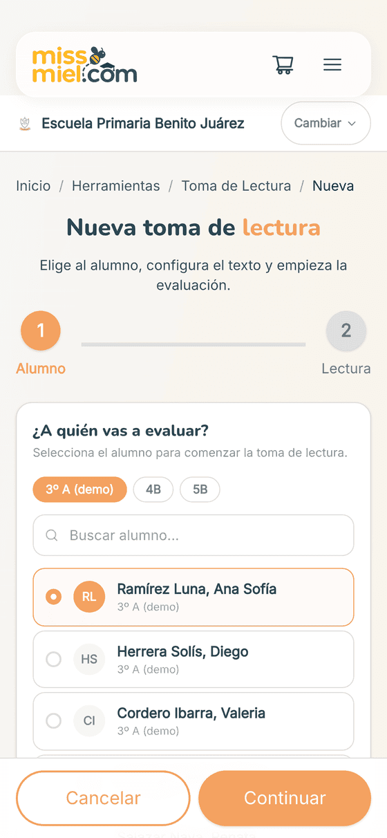 Selección del alumno a evaluar desde el grupo, en el celular